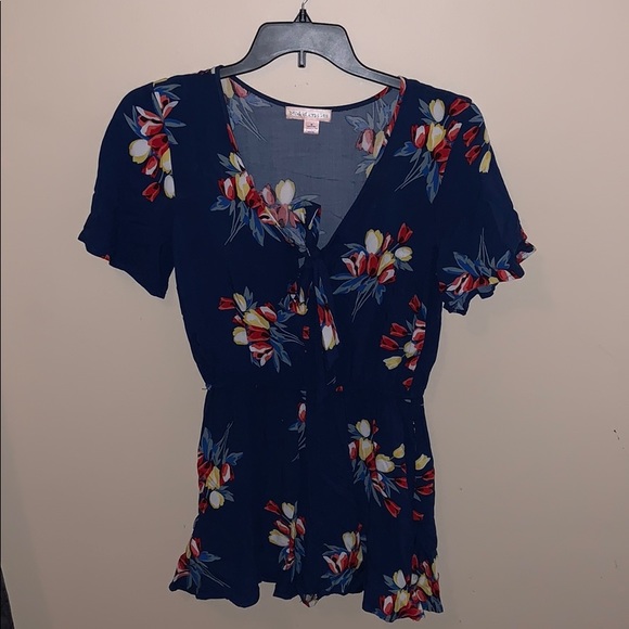 Romper - Picture 1 of 3